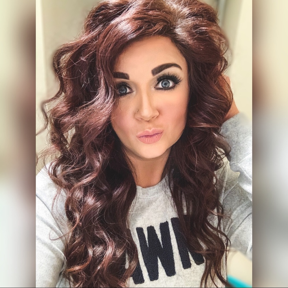 Meet your Posher, Melissa